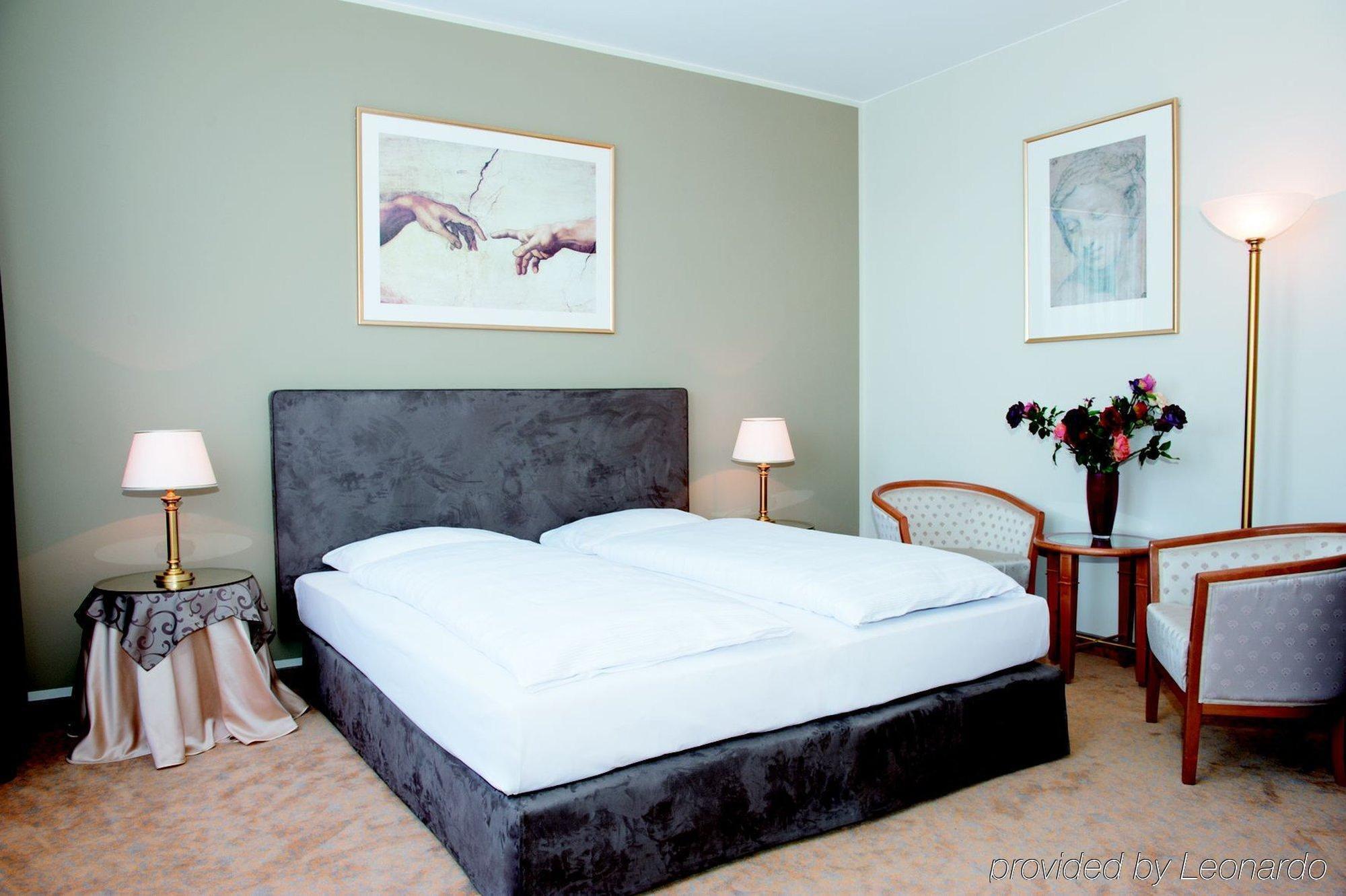 Victor'S Residenz-Hotel Saarlouis Kültér fotó
