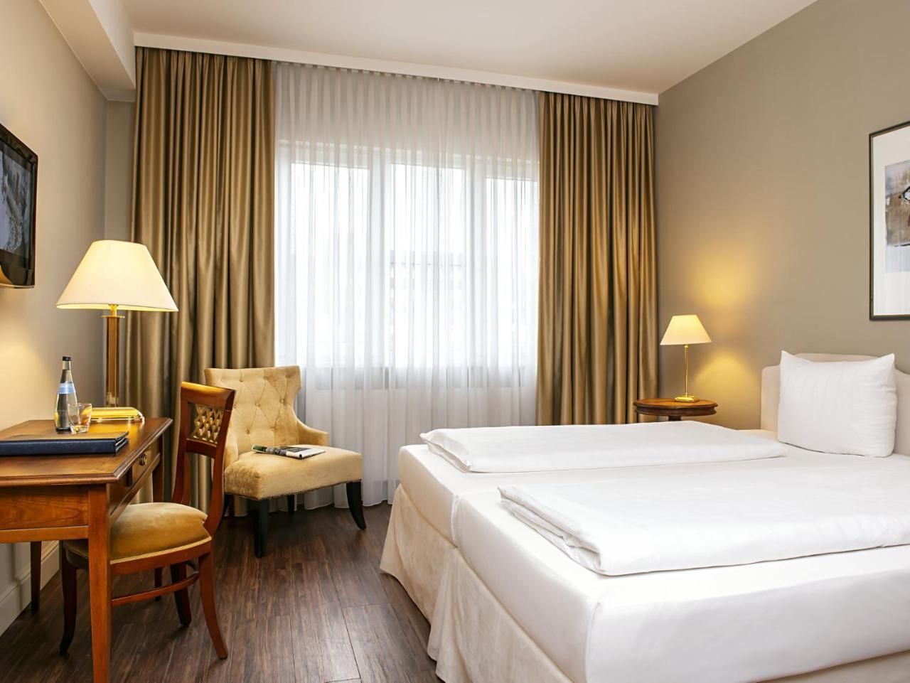 Victor'S Residenz-Hotel Saarlouis Kültér fotó